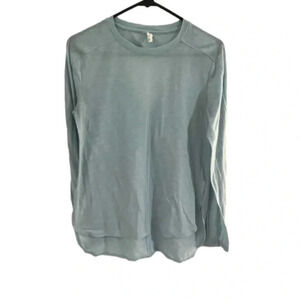 Under Armour Small petite light heather turquoise  long sleeve shirt